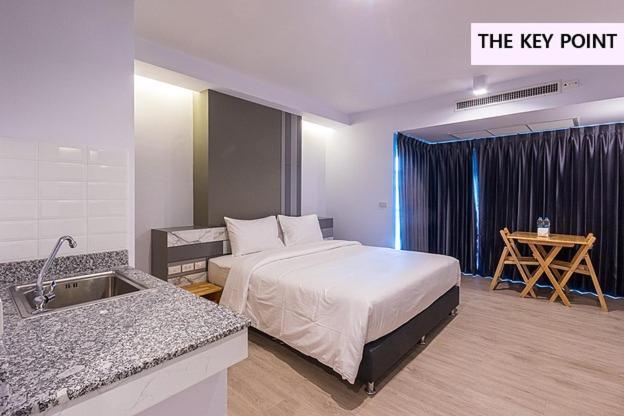 The Key Point Hotel Бангкок Экстерьер фото