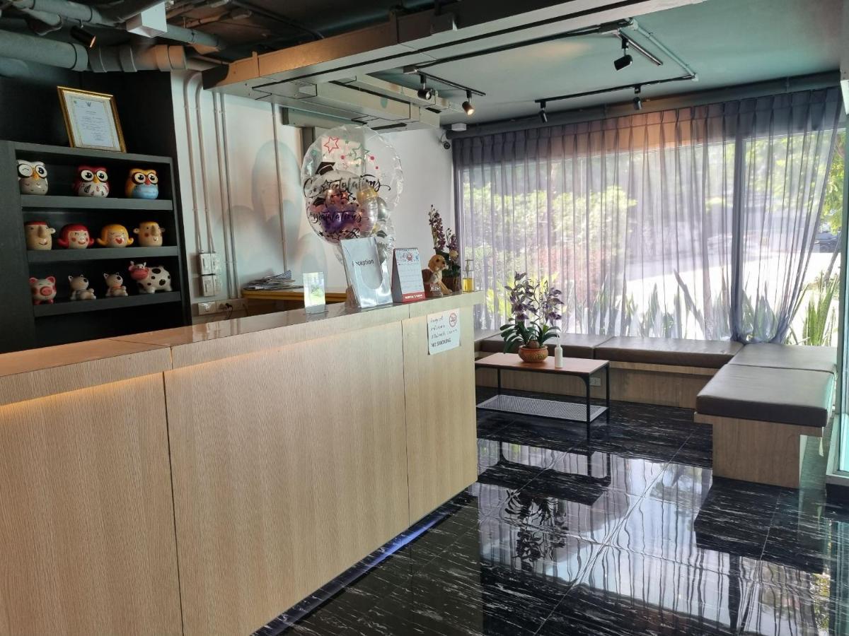 The Key Point Hotel Бангкок Экстерьер фото